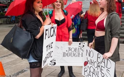 SEDEKAH TERBAIK: Berikan Perlindungan Jiwa untuk Pejuang Nafkah